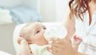 Почему ребенок часто срыгивает молоко или смесь Младенец срыгнул с кровью после кормления